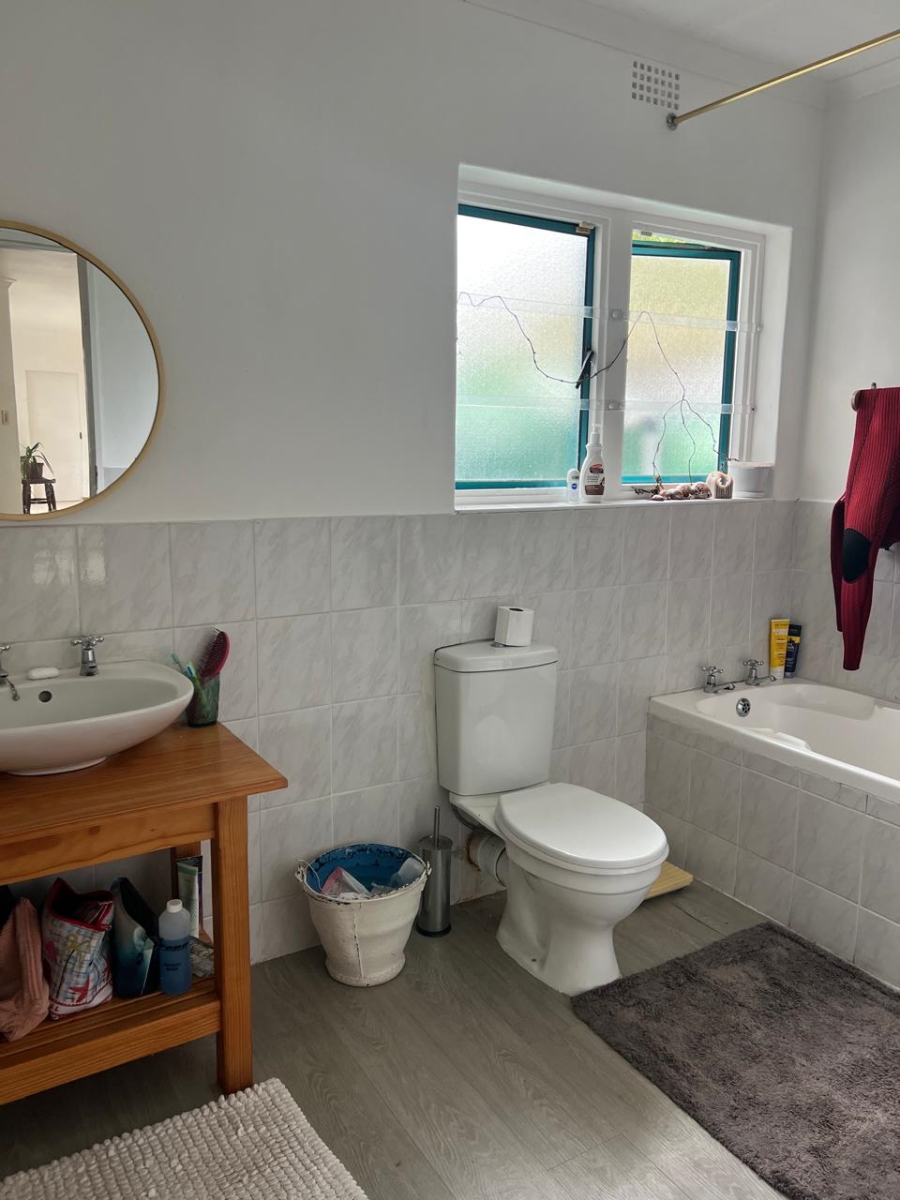 To Let 3 Bedroom Property for Rent in Kommetjie Western Cape